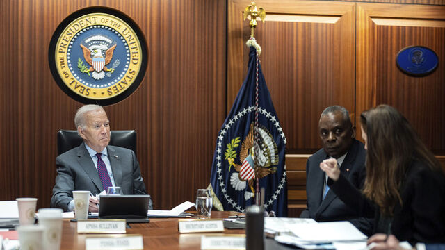 Orta doğu da sıcak gelişmeler var. ABD dünya savaşına mı hazırlanıyor.