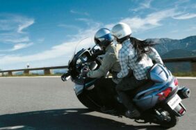 motosiklet-cesitleri-maxi-scooter