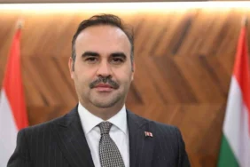 bakan-kacir-savunma-sanayiindeki-is-birliklerimiz-sayesinde-macaristan-ile-6-milyar-dolarlik-ticaret.webp
