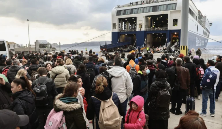 4 Yunan adasında eğitime bir hafta daha ara verildi…