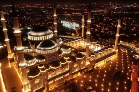 kadir-gecesi-ne-zaman-2025-kadir-gecesi-ramazan-ayinin-son-gunlerinde-idrak-edecek-17414438218197