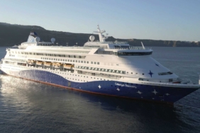 celestyal-2c-discovery-2c-exterior-bdf9ad