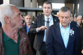 chp-lideri-ozgur-ozel-e-yumruk_1746367801_4wu0Us