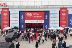 Ekran görüntüsü_29-10-2025_142717_www.youtube.com