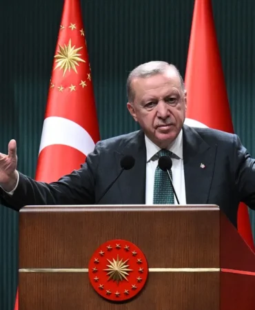 691062b0532a8944__w1200xh859