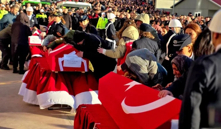 Şehitlerimiz Son Yolculuğa Uğurlandı…
