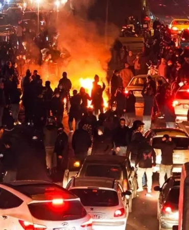 697120a39ba5c175__w1200xh673