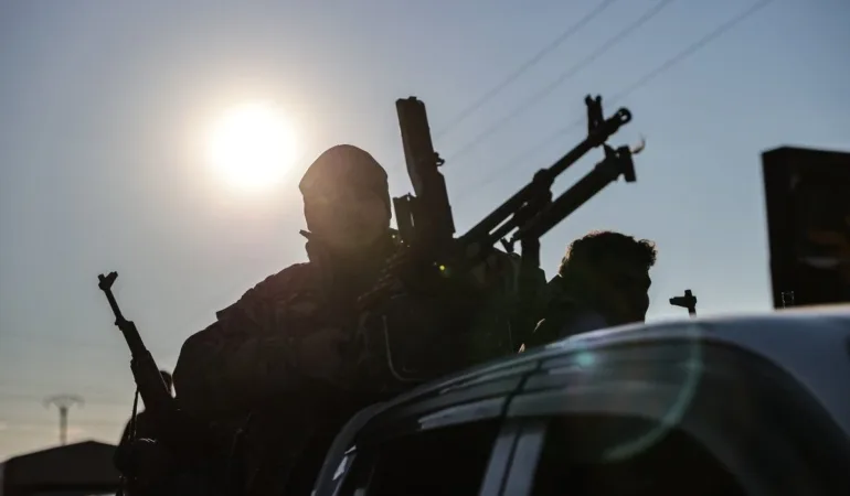 697526569162d818__w1200xh800