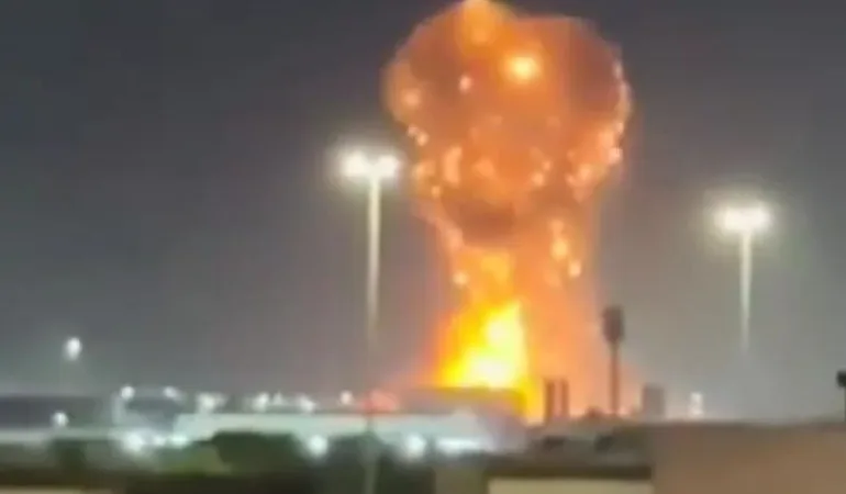 69baeb18174de635__w1200xh1017